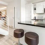 Amber Apartman *