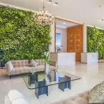 Amber Apartman *