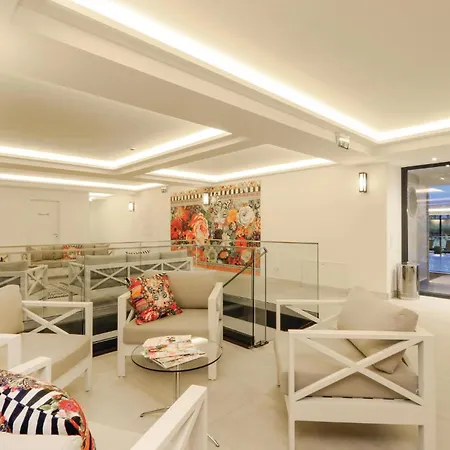 Amber Apartment *