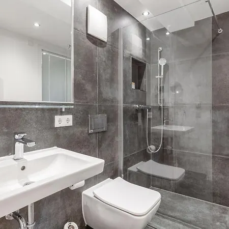 Апартаменты Amber *